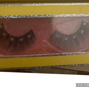 Glamorous Black False Eyelashes with Jewel diamonds